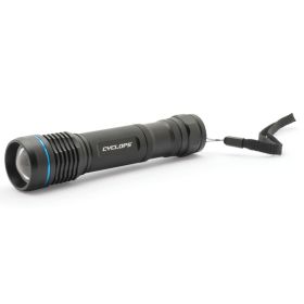 700 LUMEN FLASHLIGHT